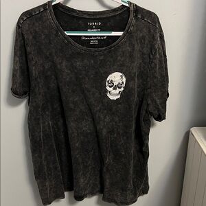 Torrid Charcoal Skull Graphic Tee